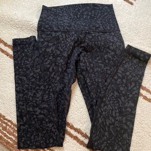Lululemon leggings